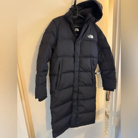 The North Face Black Puffer Coat - Picture 2 of 8